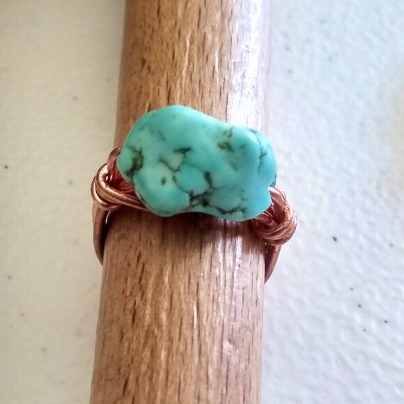 Size 8 ~ Modern Mystic Western Chic ~ Copper & Turquoise Magnesite Nugget Ring - Picture 4 of 13